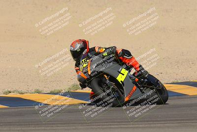 media/Oct-08-2023-CVMA (Sun) [[dbfe88ae3c]]/Race 3 Amateur Supersport Middleweight/